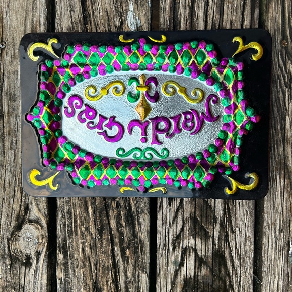 2 Decorative Metal Mardi Gras Serving Tray Platters New Orleans Louisiana - Picture 7 of 8